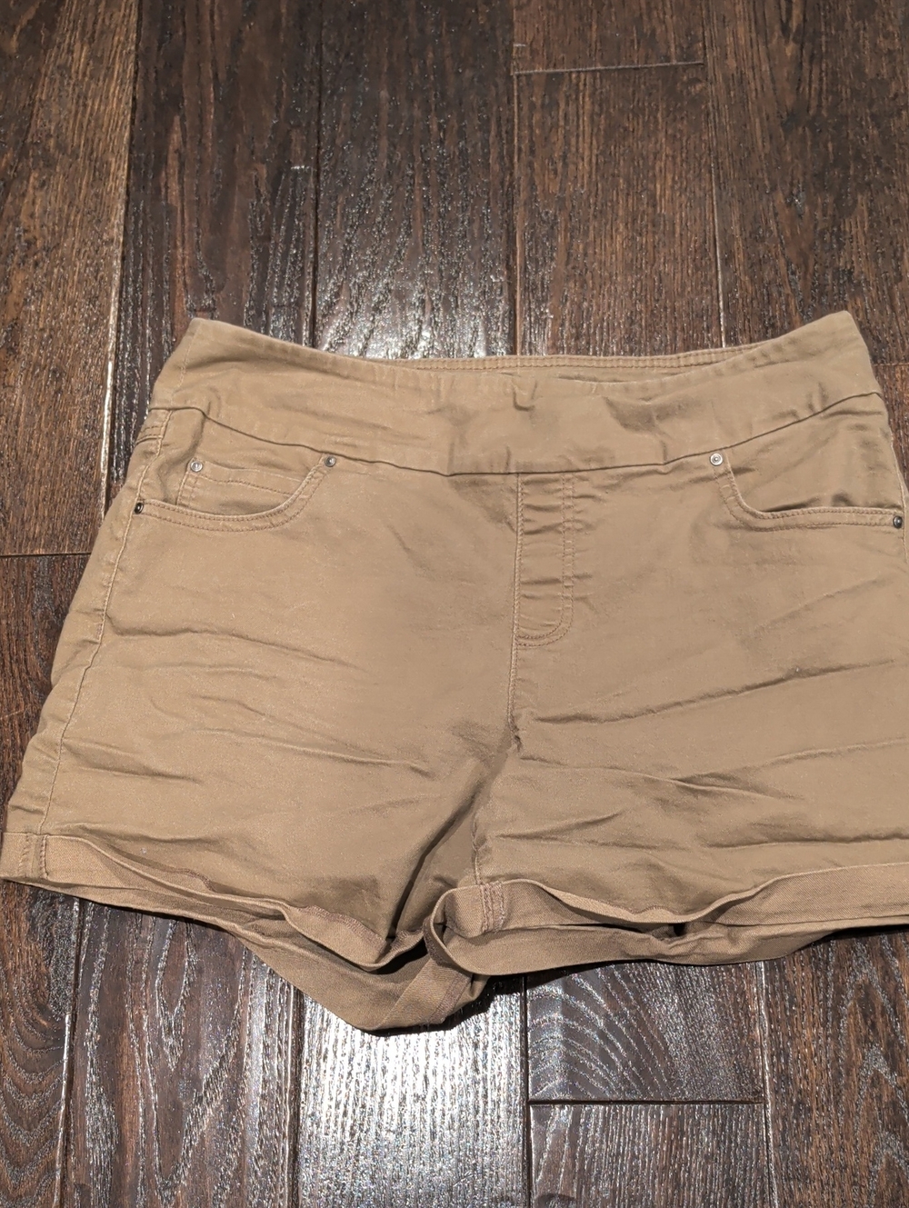 Sag Harbor Tan High-Waist Stretch Shorts
